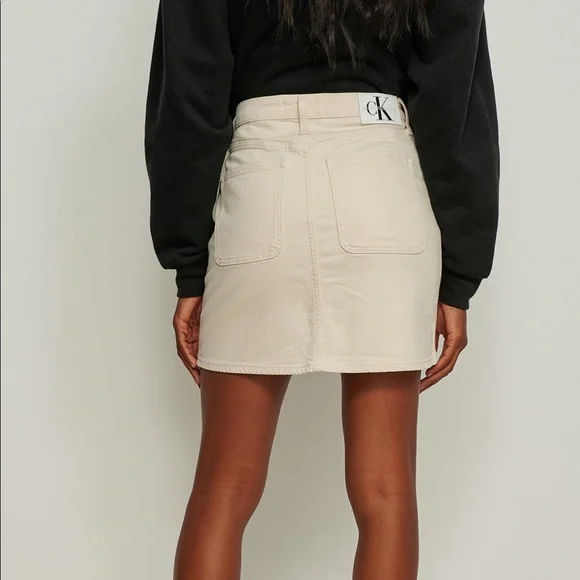 Calvin Klein High Rise Mini Skirt_NWT - Picture 2 of 10